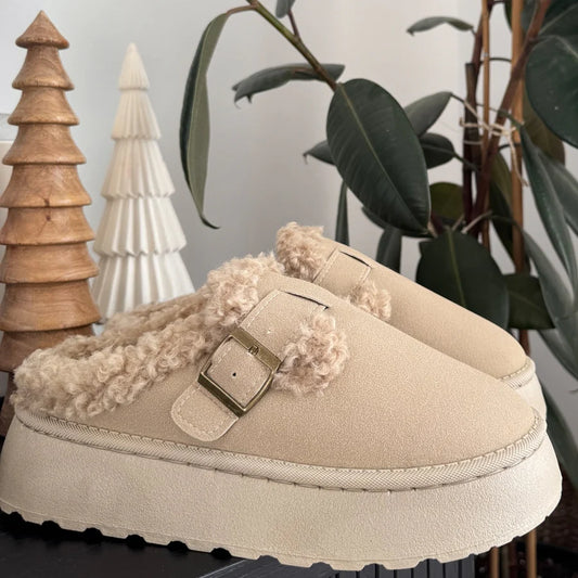 Chaussures pour femmes à semelles épaisses